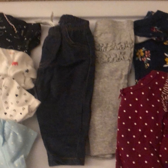 Newborn 0-3 clothes bundle - Picture 2 of 4